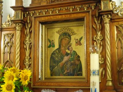Obraz Matki Boskiej Nieustającej Pomocy w ołtarzu Kaplicy w Grodkowicach