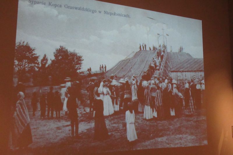 Sypanie Kopca Grunwaldzkiego - Niepołomice