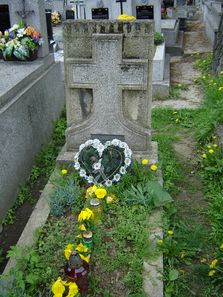 Nieistniejący już grobowiec Siostry Zofii na cmentarzu w Brzeziu